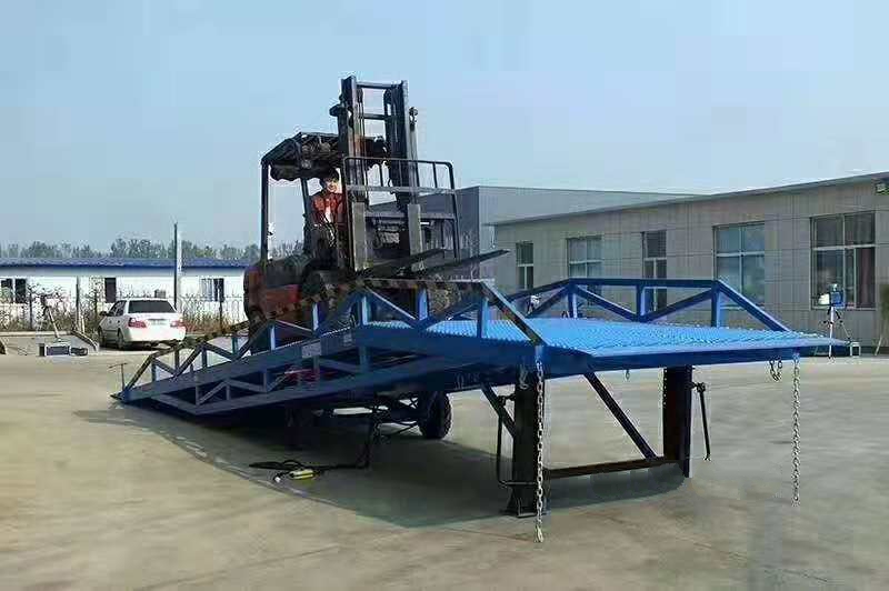 移動式登車橋價(jià)格